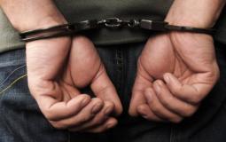 الشرطة تكشف ملابسات سرقة مصاغ ذهبي وتقبض على المشتبه به بسلفيت