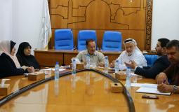اللجنة الاقتصادية بالمجلس التشريعي بغزة تجتمع مع سلطة الطاقة