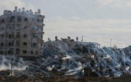 قوات الاحتلال تلقي قنابل الغاز حلال مواجهات في الضفة