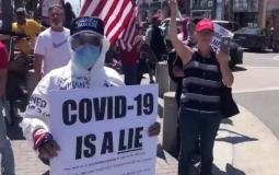 كورونا.. أمريكي يعرض نفسه للسخرية في موقف متناقض