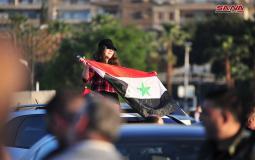 السوريون يخرجون للشوارع لتأييد بشار الأسد