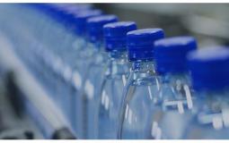 الكشف عن مادة في عبوات المياه البلاستيكية تُسبب العقم والسرطان