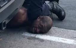 مقتل المواطن الأميركي  فوليد على يد شرطي