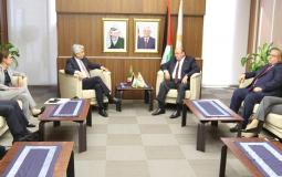 الشوا يبحث مع وفد البنك الدولي وضع الجهاز المصرفي الفلسطيني