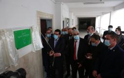 أثناء افتتاح مختبر المعدات الطبية في جامعة الأزهر بغزة 