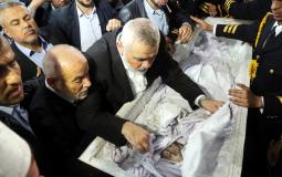  رئيس المكتب السياسي لحركة حماس إسماعيل هنية خلال تشييع جثمان الشهيد فادي البطش
