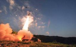 كوريا الجنوبية تطلق صاروخا خلال تدريب أميركي مشترك.