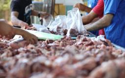 الأوقاف بغزة تبدأ توزيع لحوم الأضاحي على الأسر الفقيرة