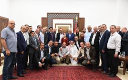 الرئيس محمود عباس يستقبل أعضاء المكتب التنفيذي للاجئين ورؤساء اللجان الشعبية بمخيمات الضفة
