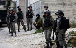 نابلس: الاحتلال يقتحم سبسطية ويشن حملة اعتقالات