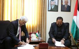 التربية وأكاديمية فلسطين للتكنولوجيا توقعان اتفاقية 