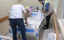 اللجنة القطرية تزوّد مشافي قطاع غزة بأسرّة ومعدات طبية