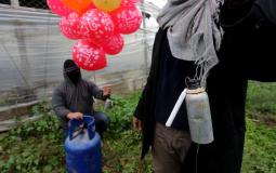 إطلاق بالونات حارقة من غزة