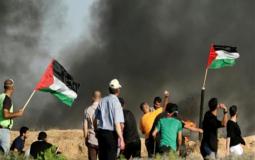 شبان من غزة يتوجهون للحدود مع الاحتلال  -ارشيف-