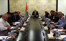 رئيس الوزراء الفلسطيني يجتمع مع قادة الأجهزة الأمنية في رام الله