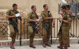 اعتقال 14 جندياً اسرائيلياً