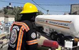 السيطرة على حريق اندلع في شاحنة صهريج غاز وسط قطاع غزة