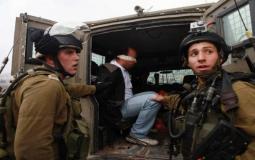جنود الاحتلال يعتقلون مواطناً فلسطينيا في الضفة الغربية المحتلة- توضيحية-