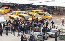 اعتصام للسائقين في البيرة احتجاجا على وفاة سائق عمومي