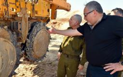 وزير الأمن الإسرائيلي أفيغدور ليبرمان على حدود غزة