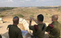 قائد فرقة غزة بالجيش الإسرائيلي يجري جولة بمستوطنات الغلاف