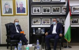 لقاء حسين الشيخ مع القنصل الإسباني لدى القدس