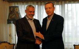رئيس المكتب السياسي لحركة حماس إسماعيل هنية والرئيس التركي رجب طيب أردوغان