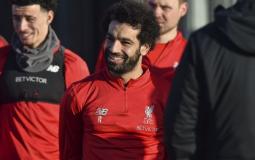 محمد صلاح مع لاعبي ليفربول