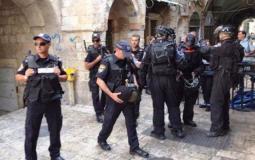 الاحتلال يعتقل ثلاثة من حراس المسجد الأقصى