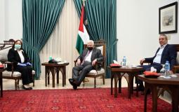 الرئيس عباس يستقبل وزيرة الصحة