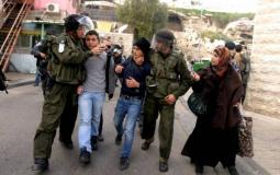 قوات الاحتلال تعتقل شابين - توضيحية