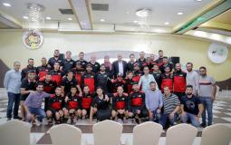 الرجوب يتفقد معسكر منتخبنا قبل مباراة فلسطين والسعودية