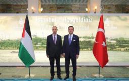 سفير فلسطين في تركيا أثناء لقائه رئيس بلدية إسطنبول الكبرى