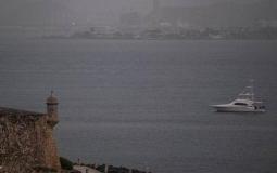 85 يوما - يقطع المحيط الأطلسي للوصول إلى والده