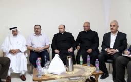 وفد من قيادة حماس يزور كنيسة دير اللاتين في غزة
