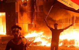 إحراق قنصلية إيران في البصرة جنوب العراق