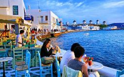 اليونان تشرع بفتح مطاراتها مجددًا لإنعاش قطاع السياحة