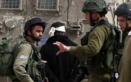 الاحتلال يعتقل شاب فلسطيني - ارشيفية