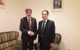 أنور عبد الهادي مع سفير كوريا الديمقراطية الشعبية