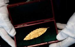 ورقة غار ذهبية صنعت لتاج نابليون