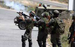 قوات الاحتلال تطلق الرصاص الحي صوب الفلسطينيين -ارشيف-