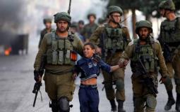 جيش الاحتلال يعتقل طفل فلسطيني