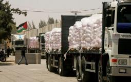 شاحنات تقل بضائع الى غزة - أرشيفية