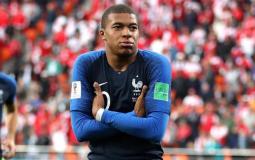  مهاجم فريق باريس سان جيرمان الفرنسي كيليان مبابي