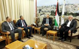 رئيس المكتب السياسي لحركة حماس إسماعيل هنية يلتقي الوفد المصري