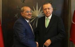 الرئيس التركي رجب طيب أردوغان والنائب أحمد الطيبي