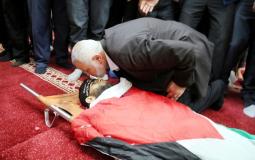 هنية يشارك بالصلاة على جثمان الشهيد أبو الصادق غرب غزة