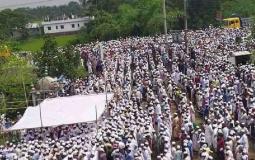 100 ألف شخص يشاركون في وداع داعية إسلامي في بنغلادش رغم كورونا 