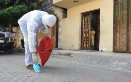 ظاهرة إلقاء الكمامة على الأرض