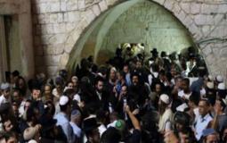 المستوطنون يقتحمون مقام النبي يوسف في نابلس 